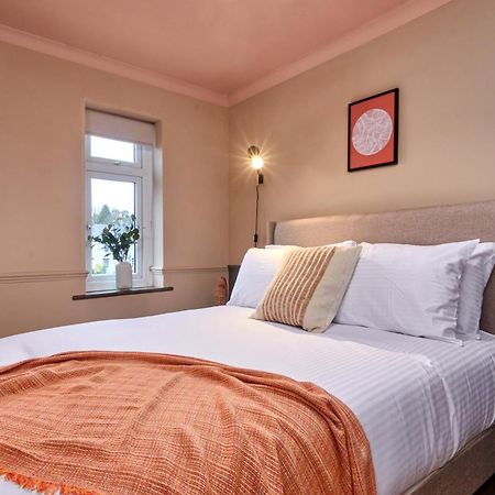Settle In Winchester - Stylish Self Check-In Rooms Екстериор снимка