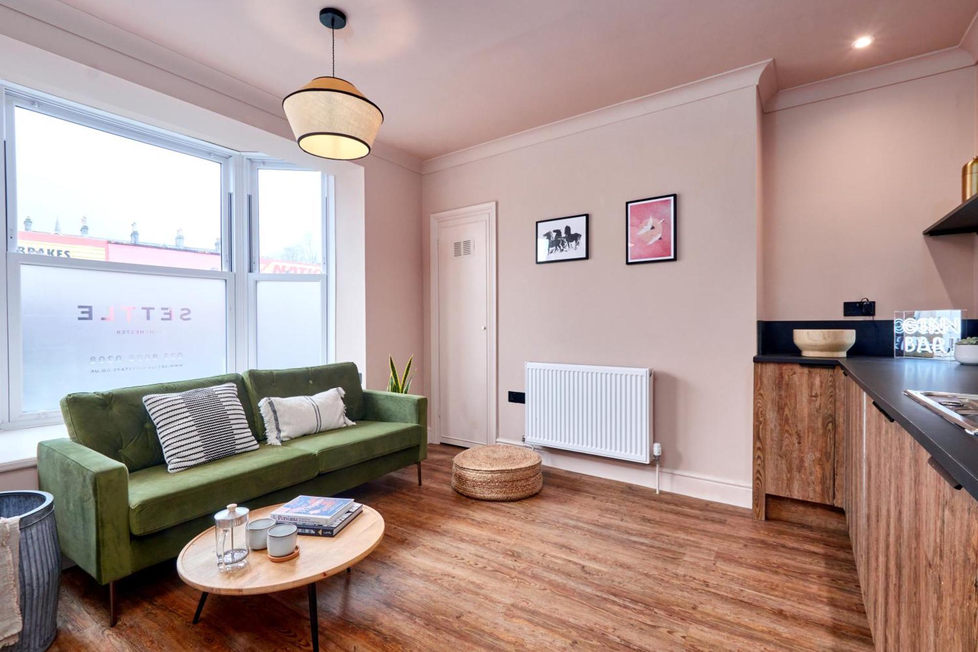 Settle In Winchester - Stylish Self Check-In Rooms Екстериор снимка