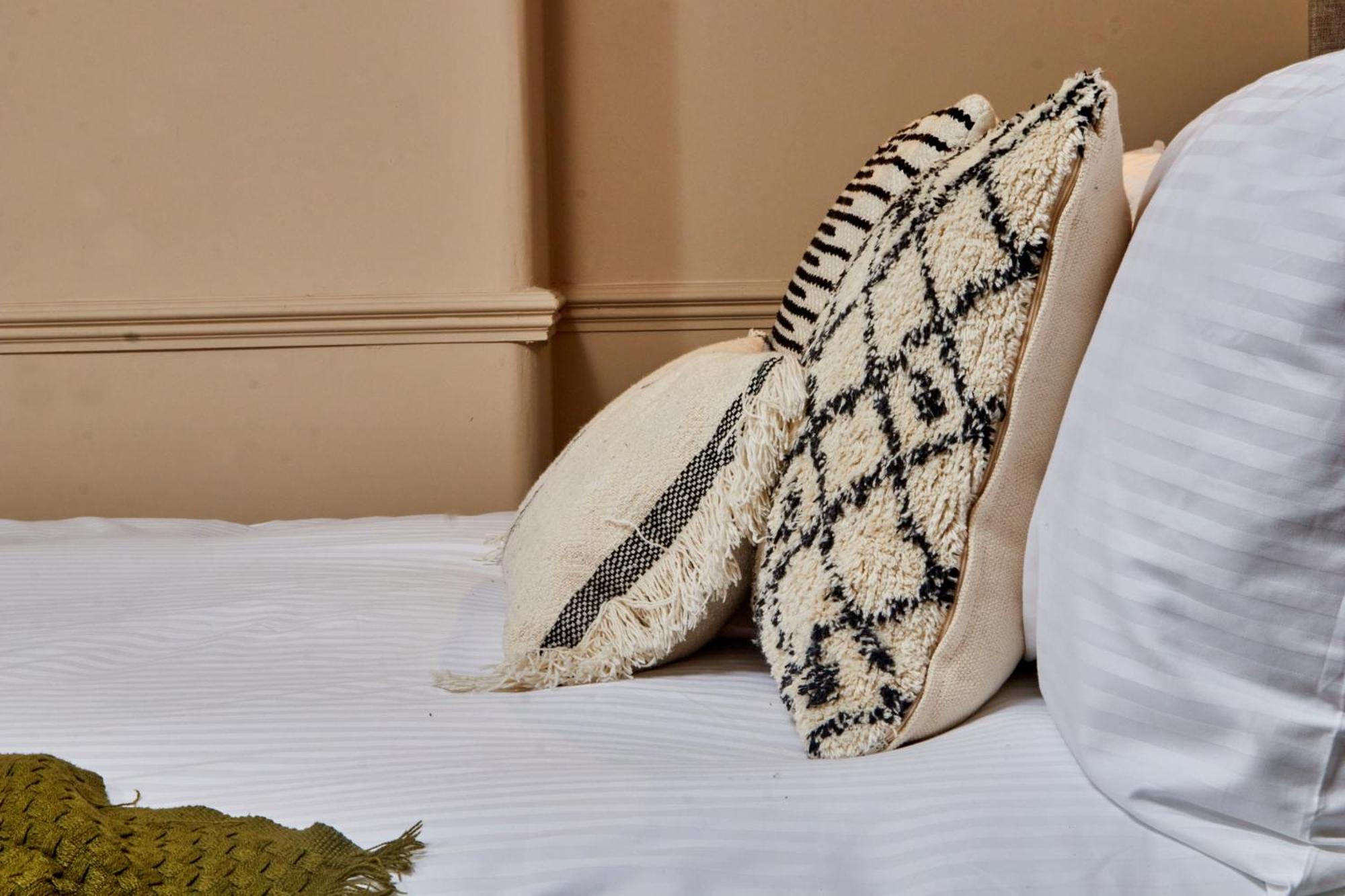 Settle In Winchester - Stylish Self Check-In Rooms Екстериор снимка